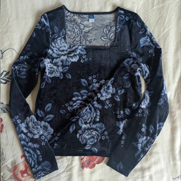 Floral Square Neck Long Sleeve Velvet Top - Picture 1 of 3